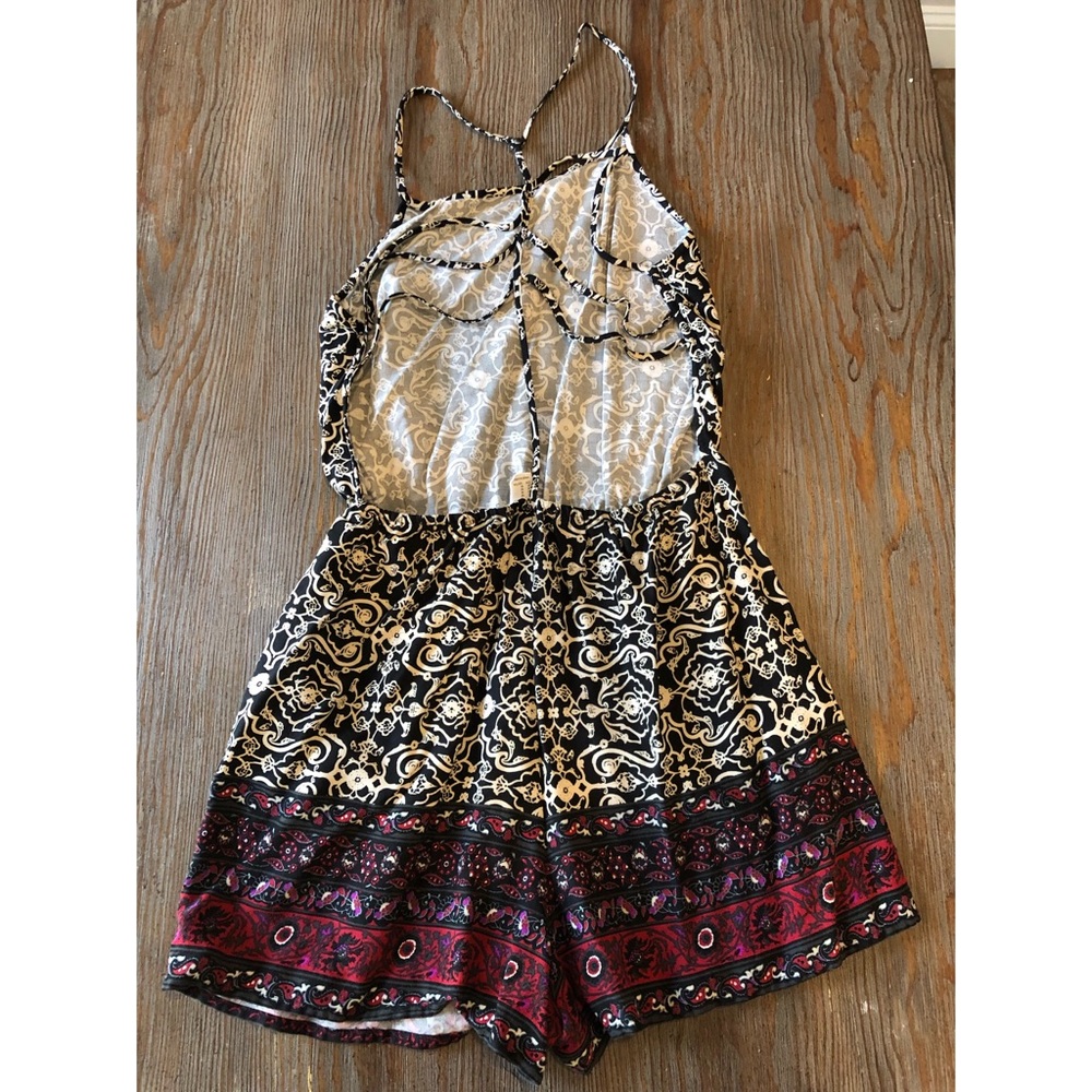 Patterned romper - Picture 2 of 2